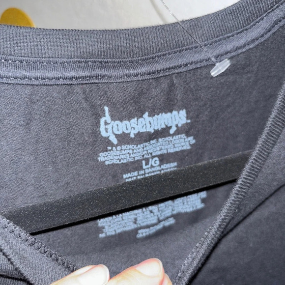 NWOT Goosebumps T-Shirt - Picture 2 of 3